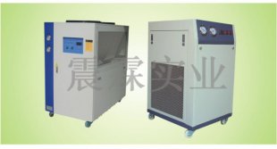 工业冷水机